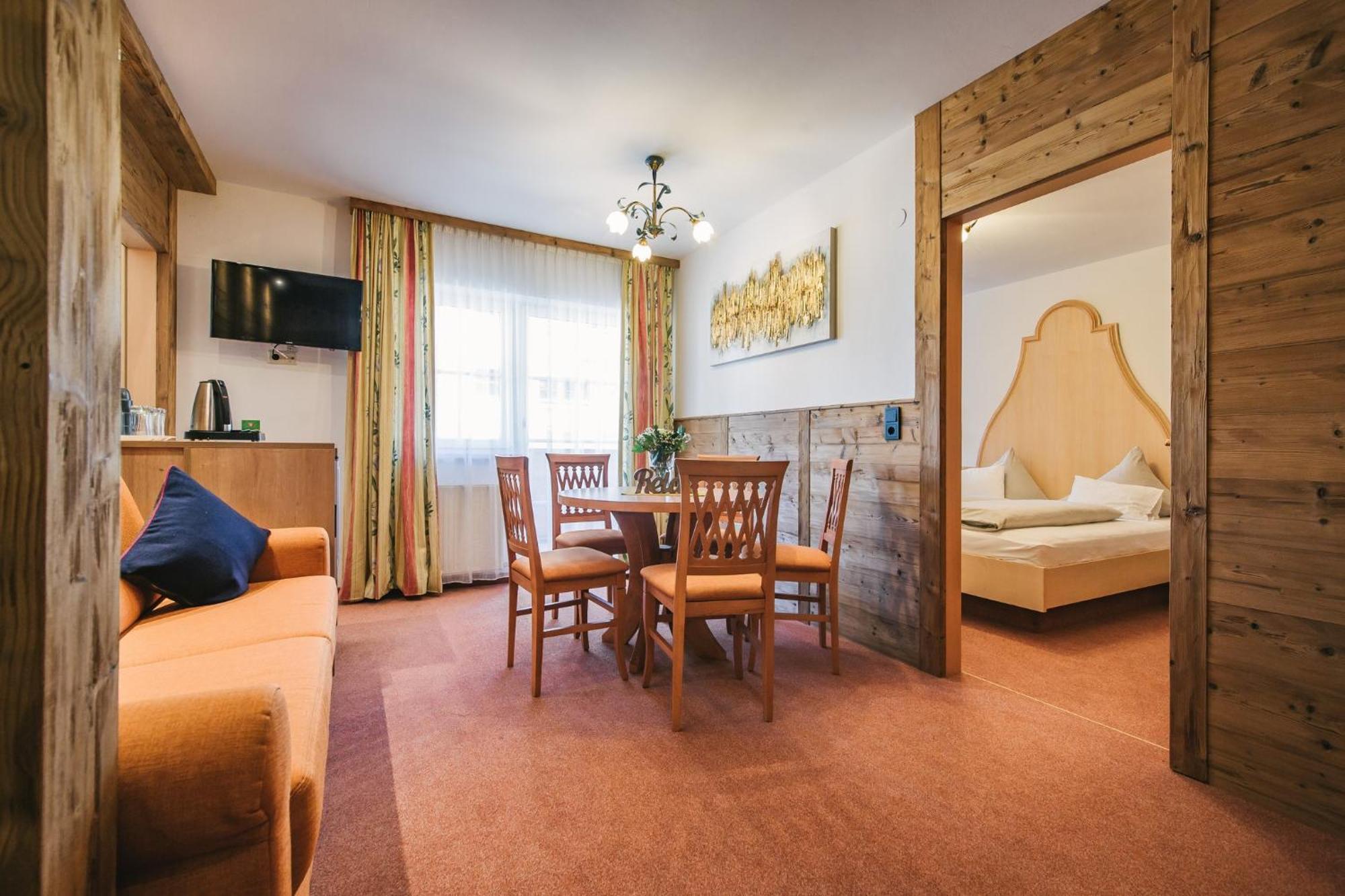 Arlen Lodge Hotel Inkl Premium Karte Im Sommer 장크트안톤암아를베르크 외부 사진
