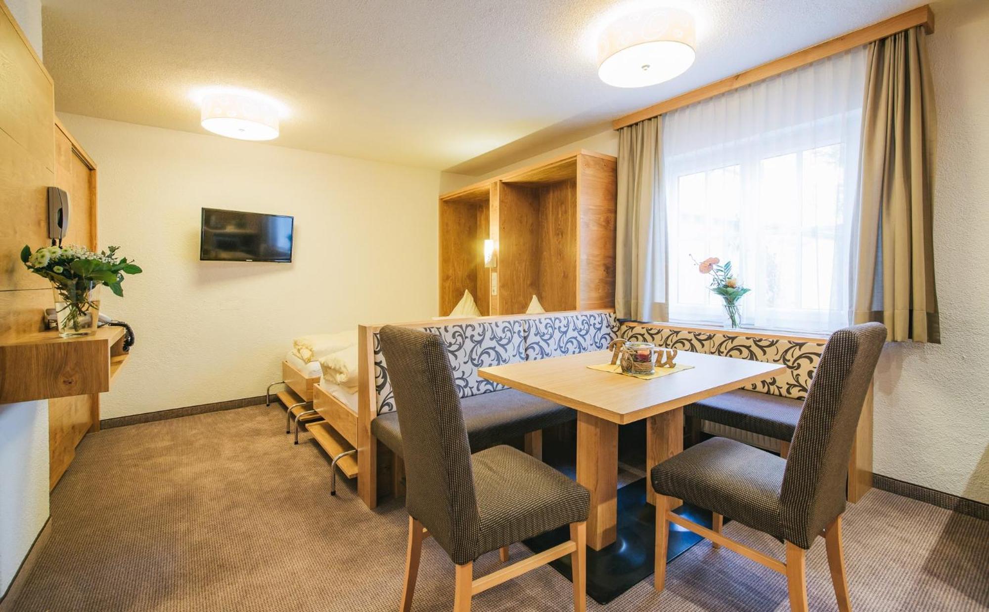 Arlen Lodge Hotel Inkl Premium Karte Im Sommer 장크트안톤암아를베르크 외부 사진